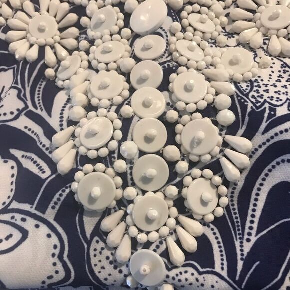 Boston Proper Blue & White Floral Sheath Dress Women Size 2 Beaded Neckline NWT - Picture 8 of 12